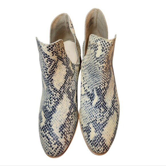 Anthro Coconuts By Matisse Pronto Snakeskin Ankle Boots D'Orsay Cream Black 6.5 - Picture 7 of 15